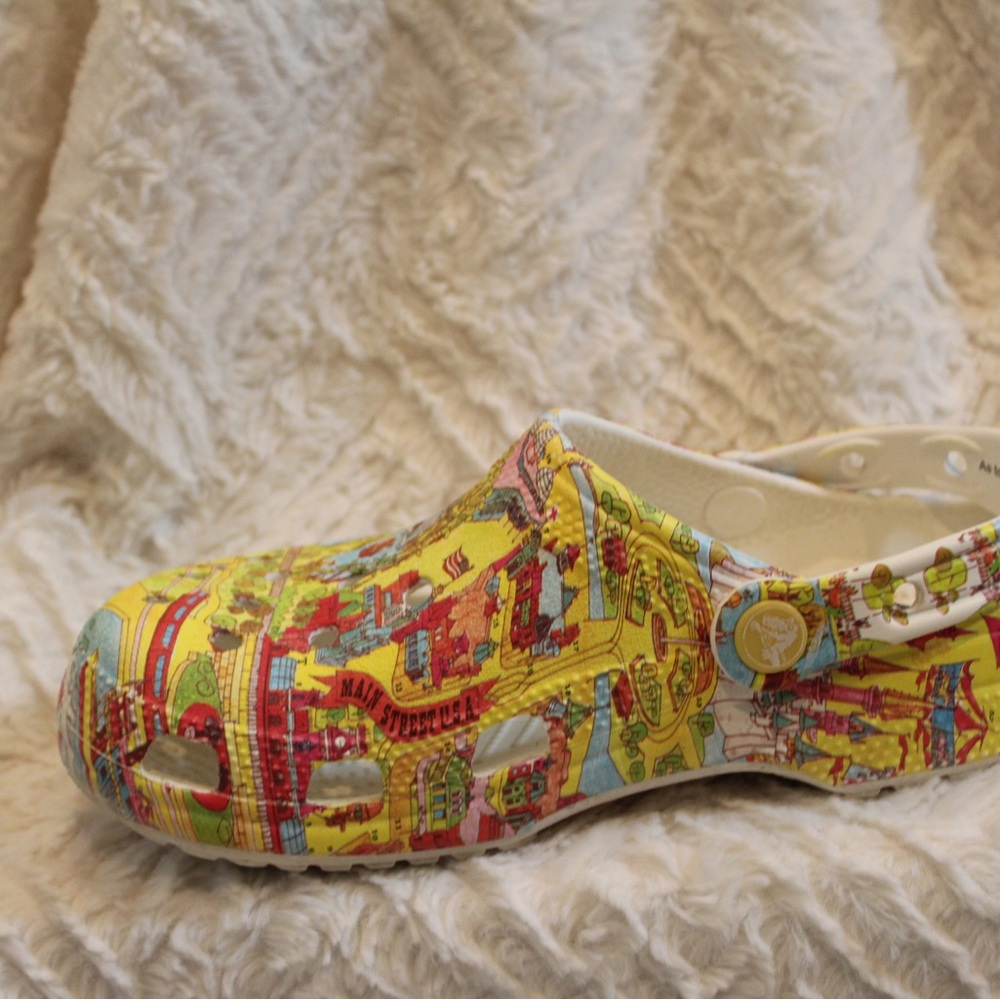 Disney Parks 50th Anniversary Vault Collection Parks Map Crocs M4/W6 - Picture 6 of 9